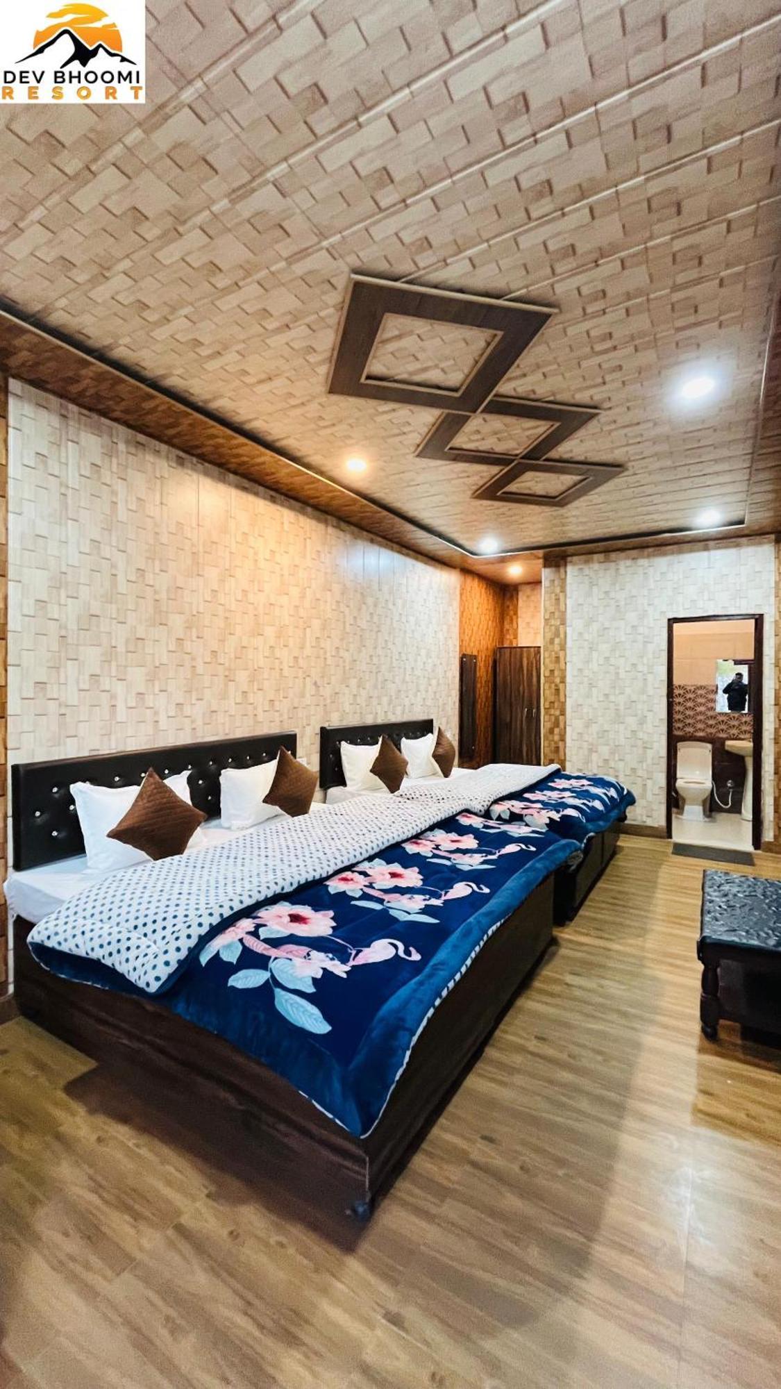 Dev Bhoomi Resort Kanatal Exteriör bild